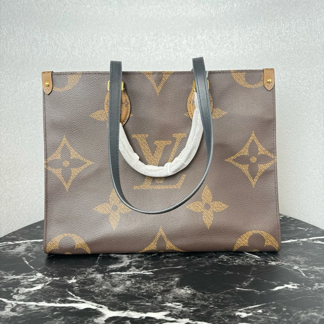 95新 LouisVuitton/路易威登 on the go中号拼色托特单肩包/1948