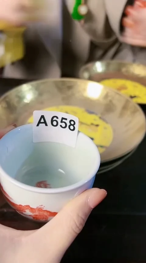 【闪购商品】陶瓷摆件其中一个658