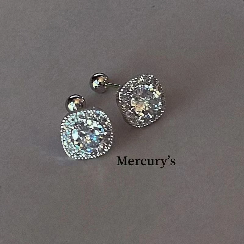 爆闪酷拽2024耳蜗钉耳钉出游搭配耳骨钉不掉色