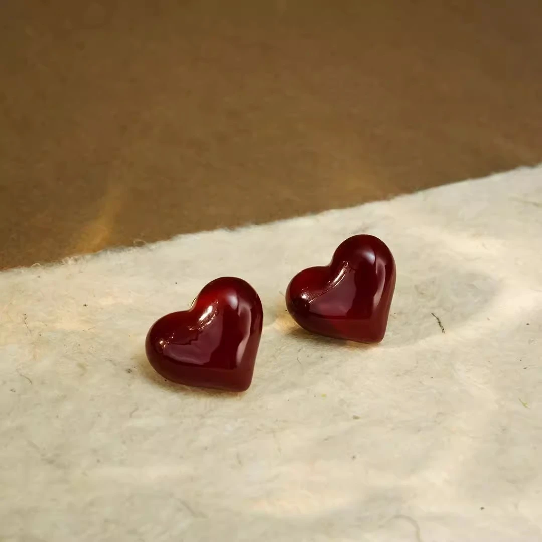 合金耳饰 Y54秋冬红色爱心耳钉气质复古耳环港风车厘子心形耳饰