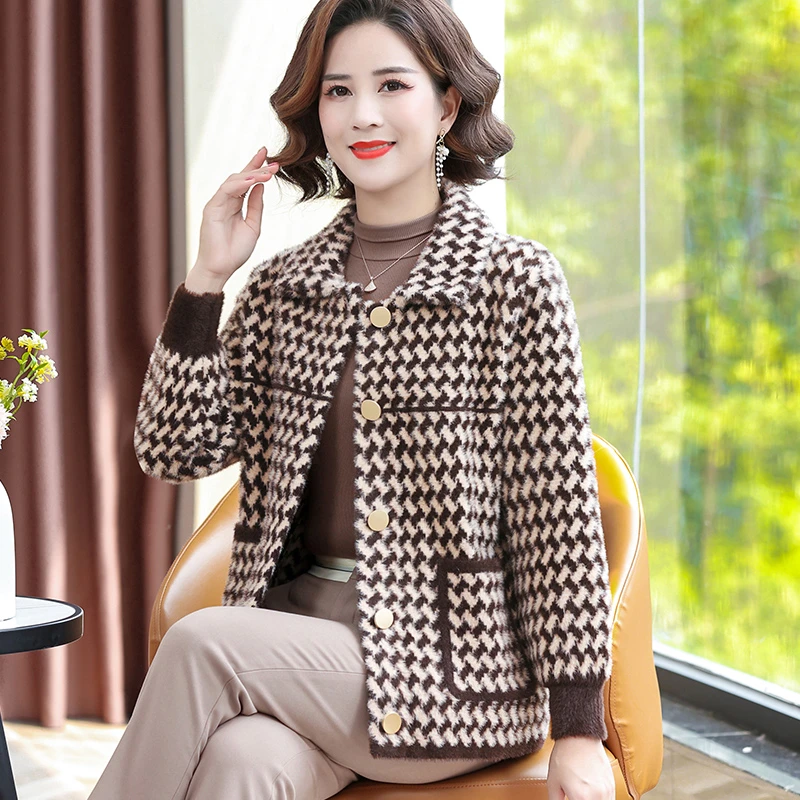 中年妈妈秋冬加厚水貂绒外套洋气中老年女装时尚毛呢子上衣服短款