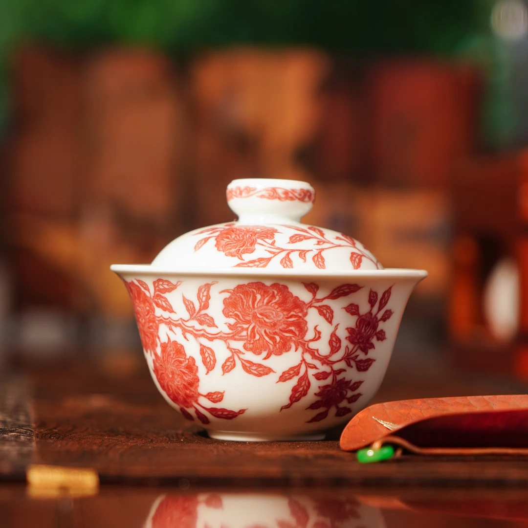 勤义堂 釉里红山茶花平底盖碗  喝茶家用陶瓷全手工手绘(Q242504)