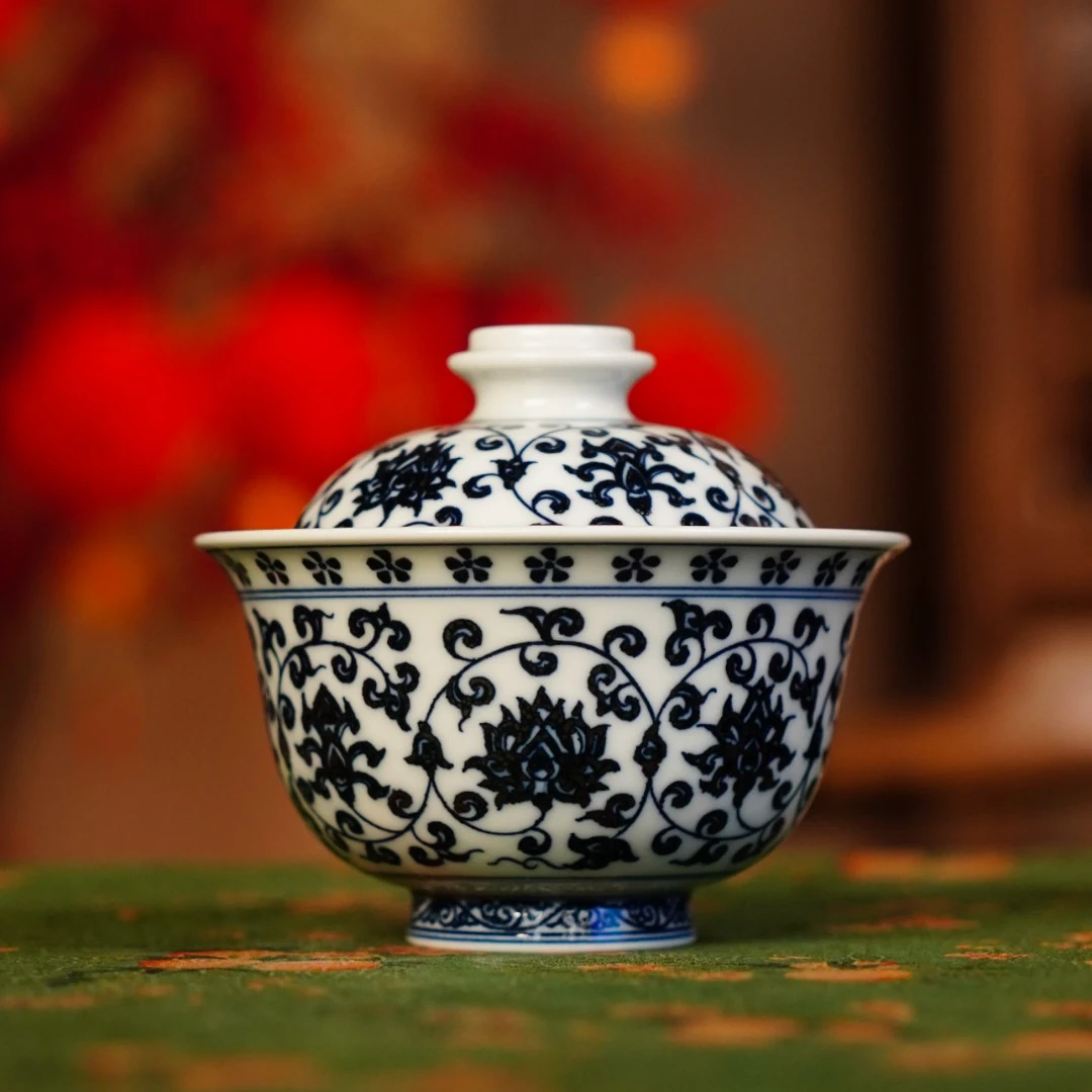 亦然堂 仿明缠枝莲两才盖碗喝茶杯茶空间茶具茶生活手绘陶瓷