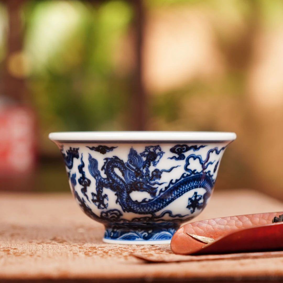 正德御窑刘建锋窑仿明双龙压手杯瓷喝茶品茗饮茶手工手绘陶瓷泡茶