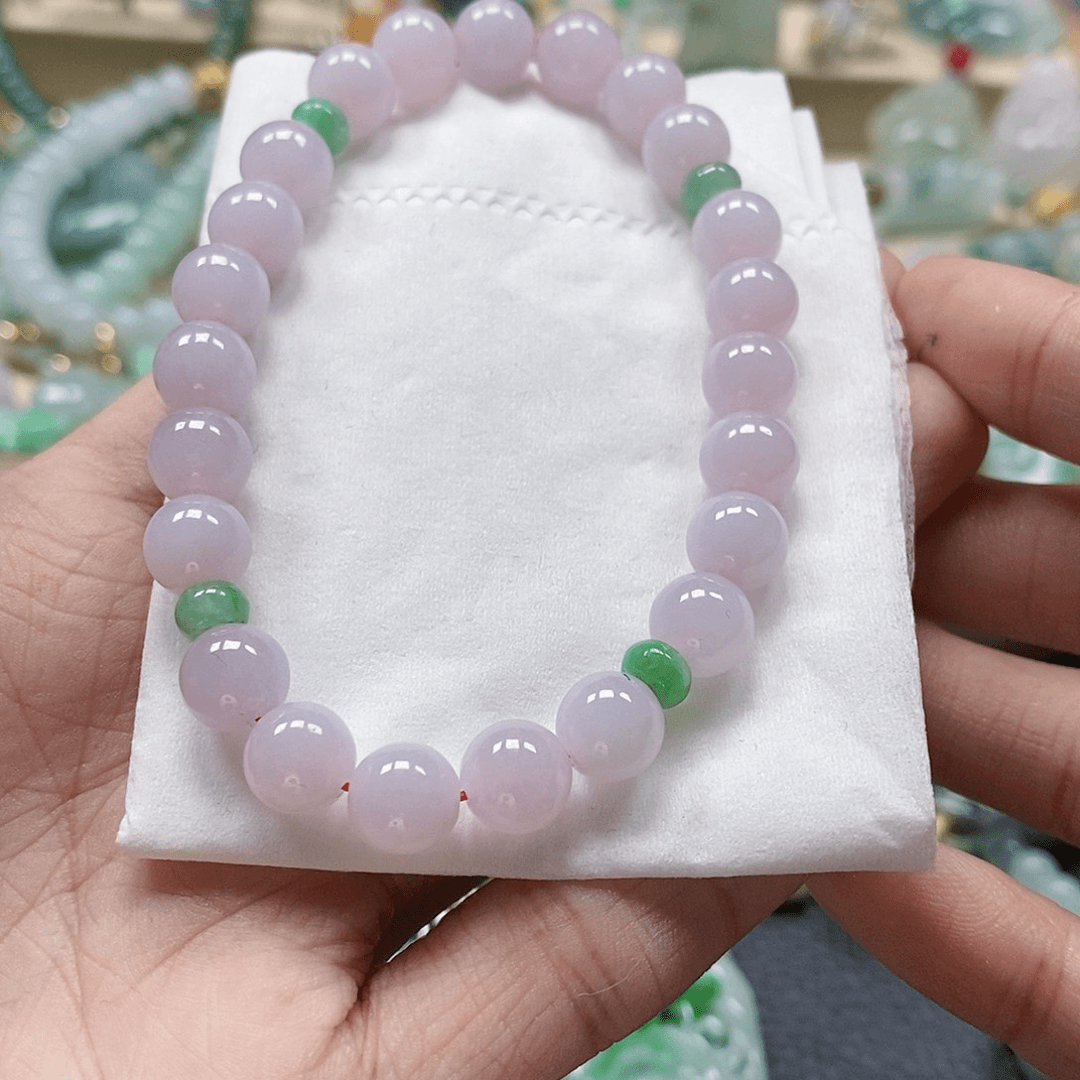 翡翠颈饰未镶嵌闪