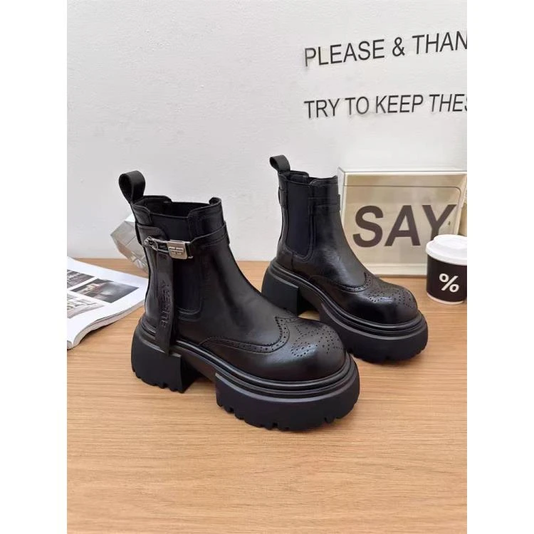 布洛克.厚底轻奢时尚百搭马丁靴 2892