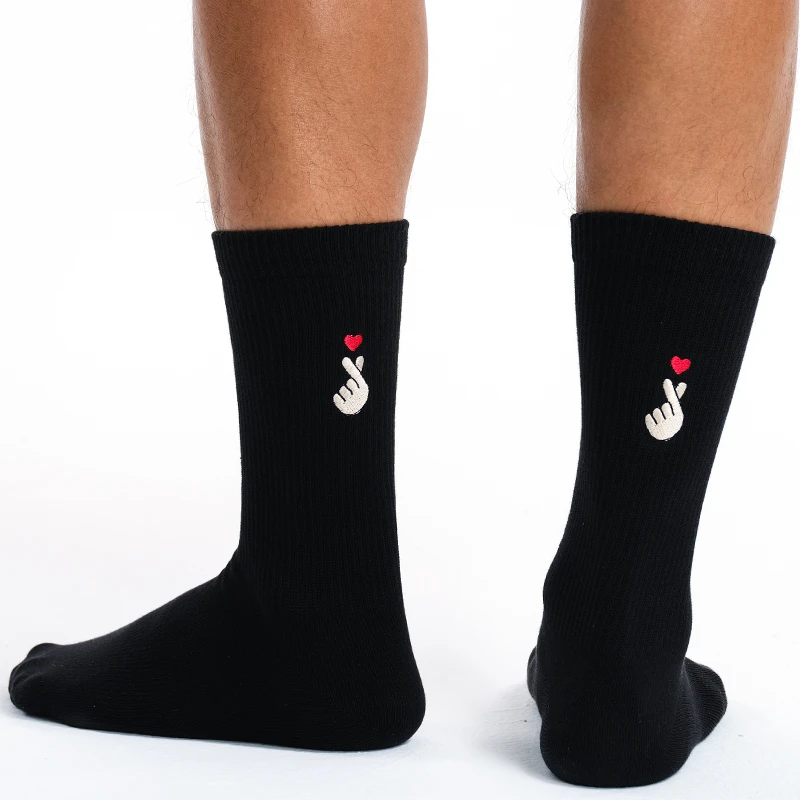 sockkon男士高筒精梳棉比心图案emoji运动健身四季棉袜手工缝头