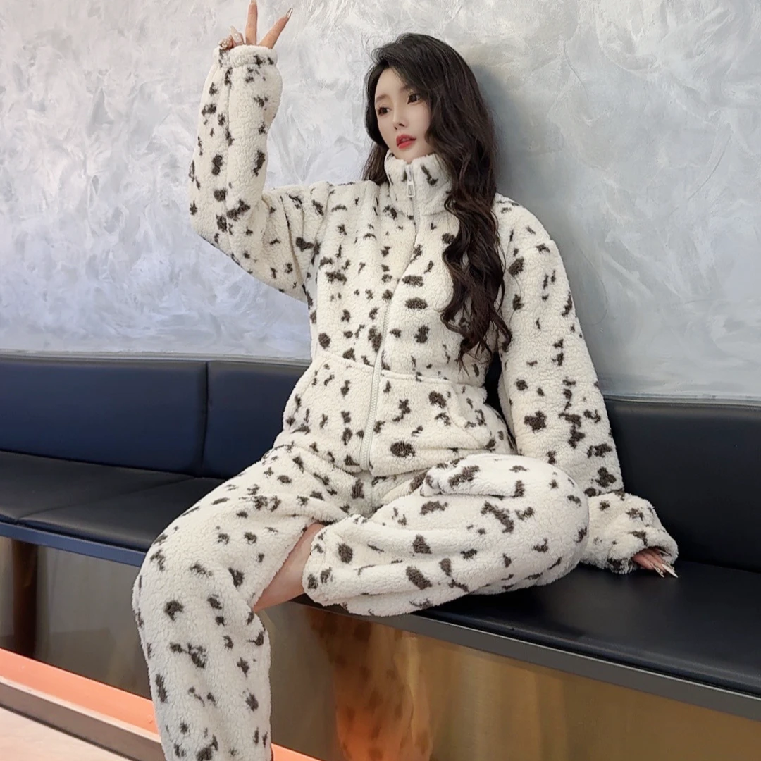 2024新款睡衣女秋冬珊瑚绒家居服法兰绒加绒加厚保暖套装可外穿