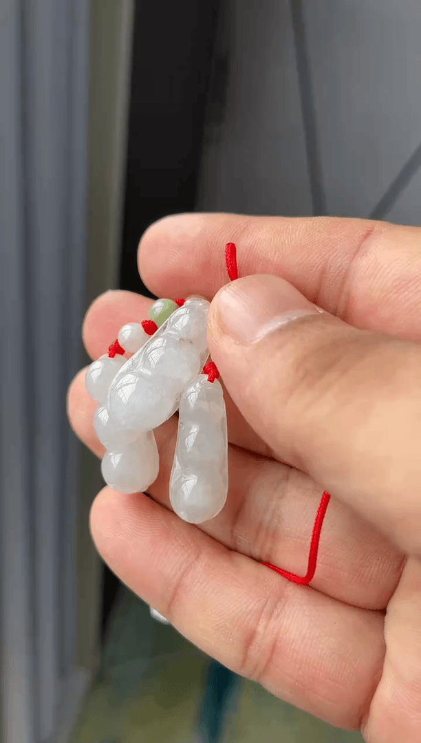 【闪购商品】翡翠颈饰未镶嵌豆子手机挂（多样性发一，挑货头发货）