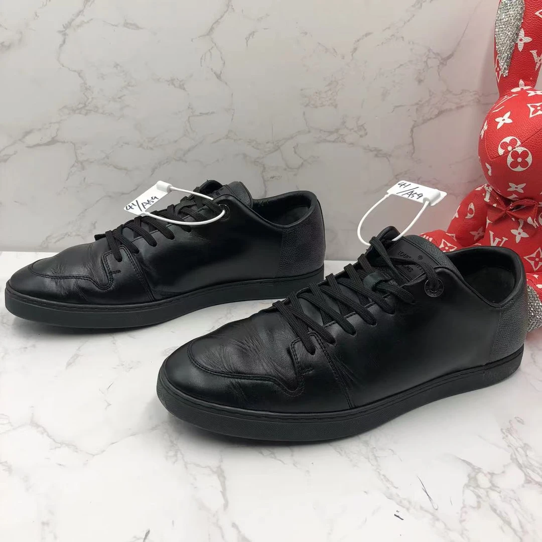 【聚星折扣】LouisVuitton/路易威登男士黑色后跟棋盘格板鞋39欧ao