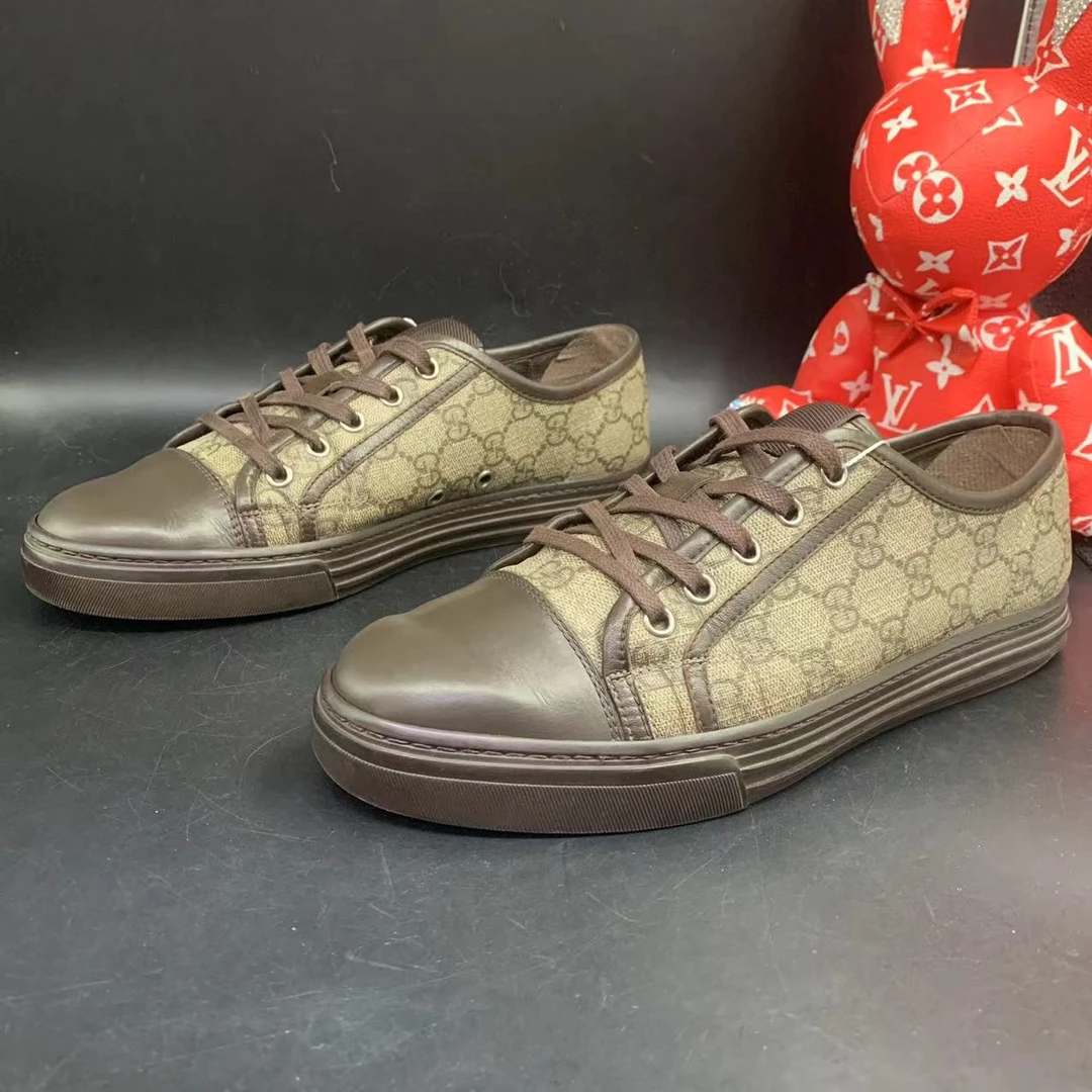 【聚星福利】GUCCI/古驰95新男休闲舒适棕色贝壳头板鞋40欧码