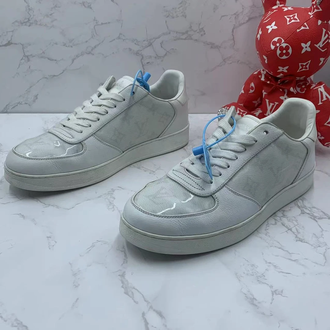 【聚星折扣】LouisVuitton/路易威登休闲白色漆面拼接板鞋40欧码