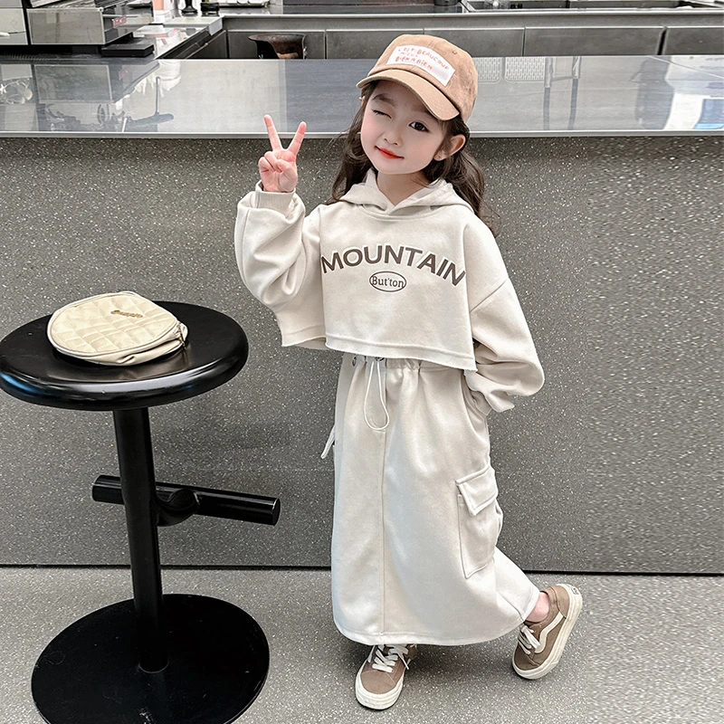 女童休闲套装秋装2024新款女孩连帽卫衣半身裙时髦宝宝运动两件套