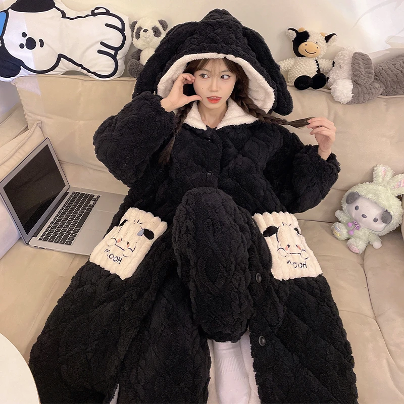 冬天珊瑚绒睡袍女2024年新款加厚加绒连帽三层夹棉省服套装家居服