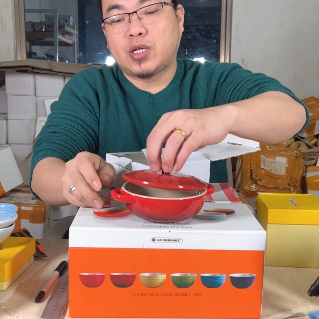 【闪购商品】陶瓷星炖。红