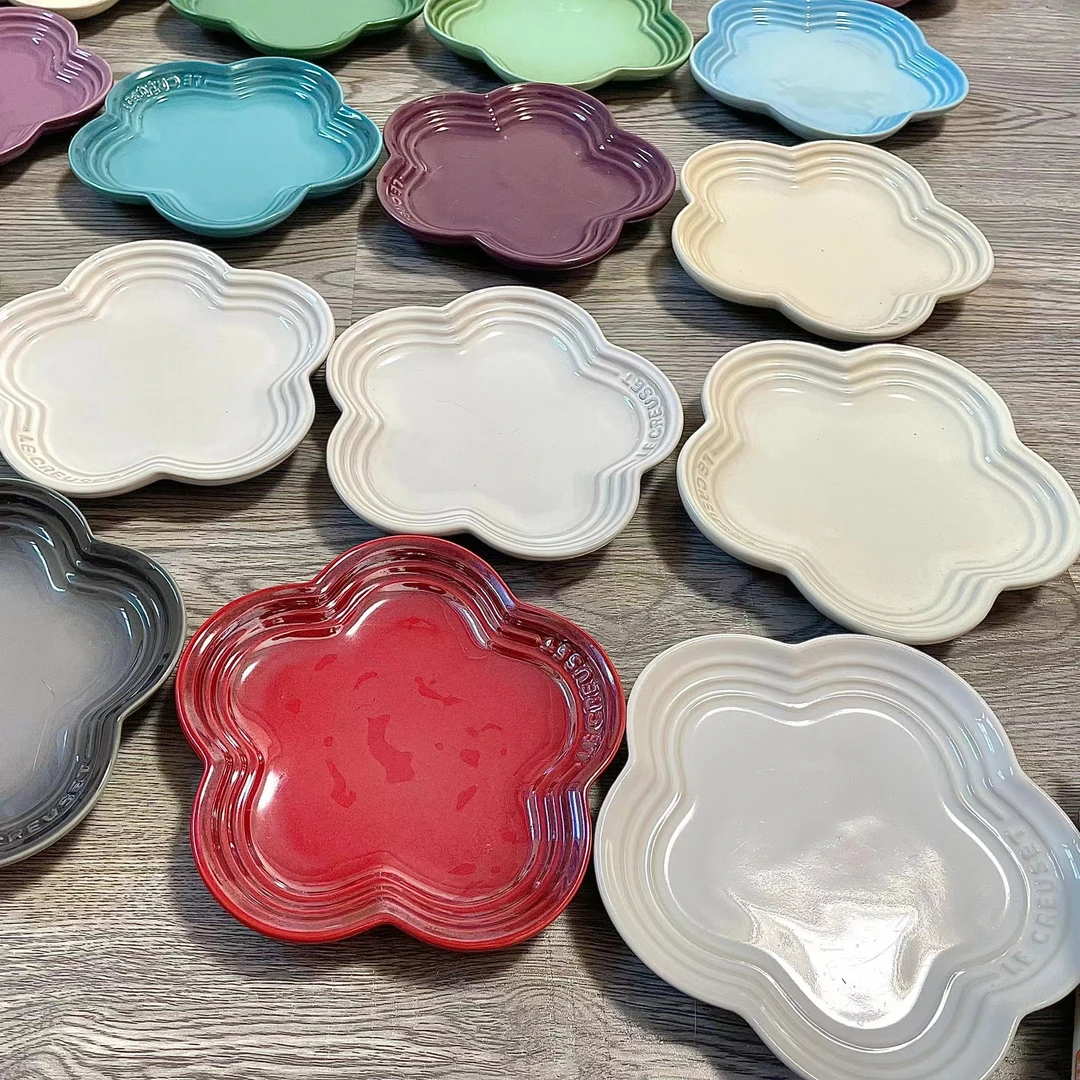 一个5.5英寸花碟 （不挑颜色）微瑕送