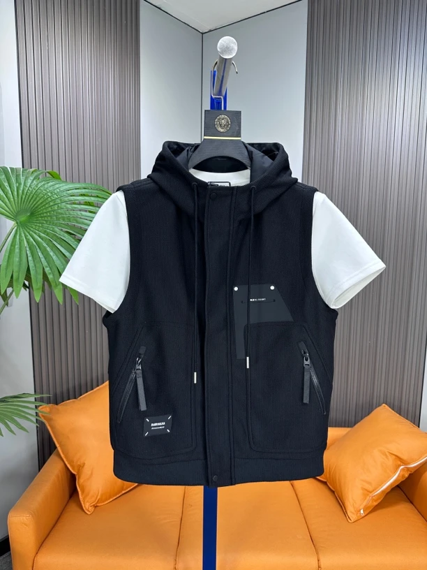 2319百搭连帽马夹帅气韩版休闲无袖多口袋马甲个性