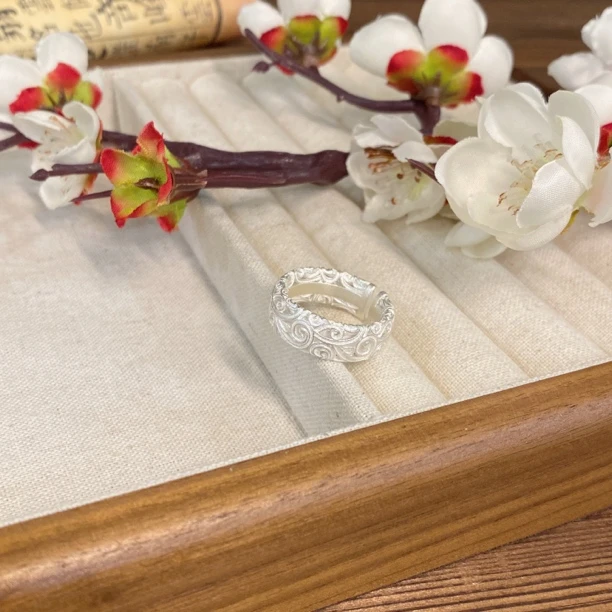 足银戒指 卷草镂空戒指 足银999.9