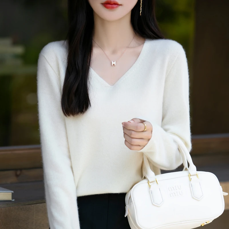 一线成衣V领羊绒衫气质白搭时尚长袖针织显瘦百搭秋冬纯色Z330