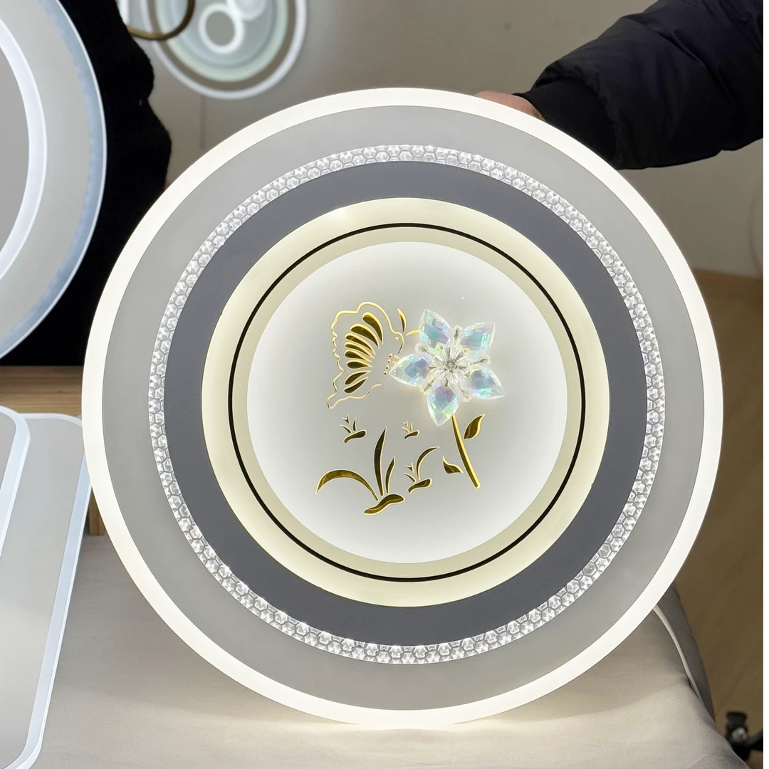 卧室吸顶灯2024年新款主卧灯具现代简约网红爆款房间水晶玻璃灯