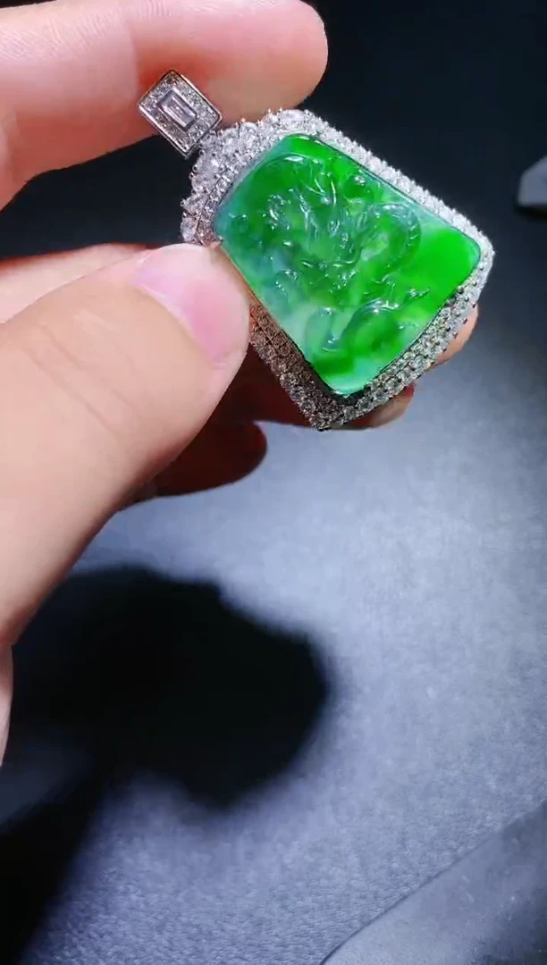 【闪购商品】定制翡翠未镶嵌133 多样性发一件