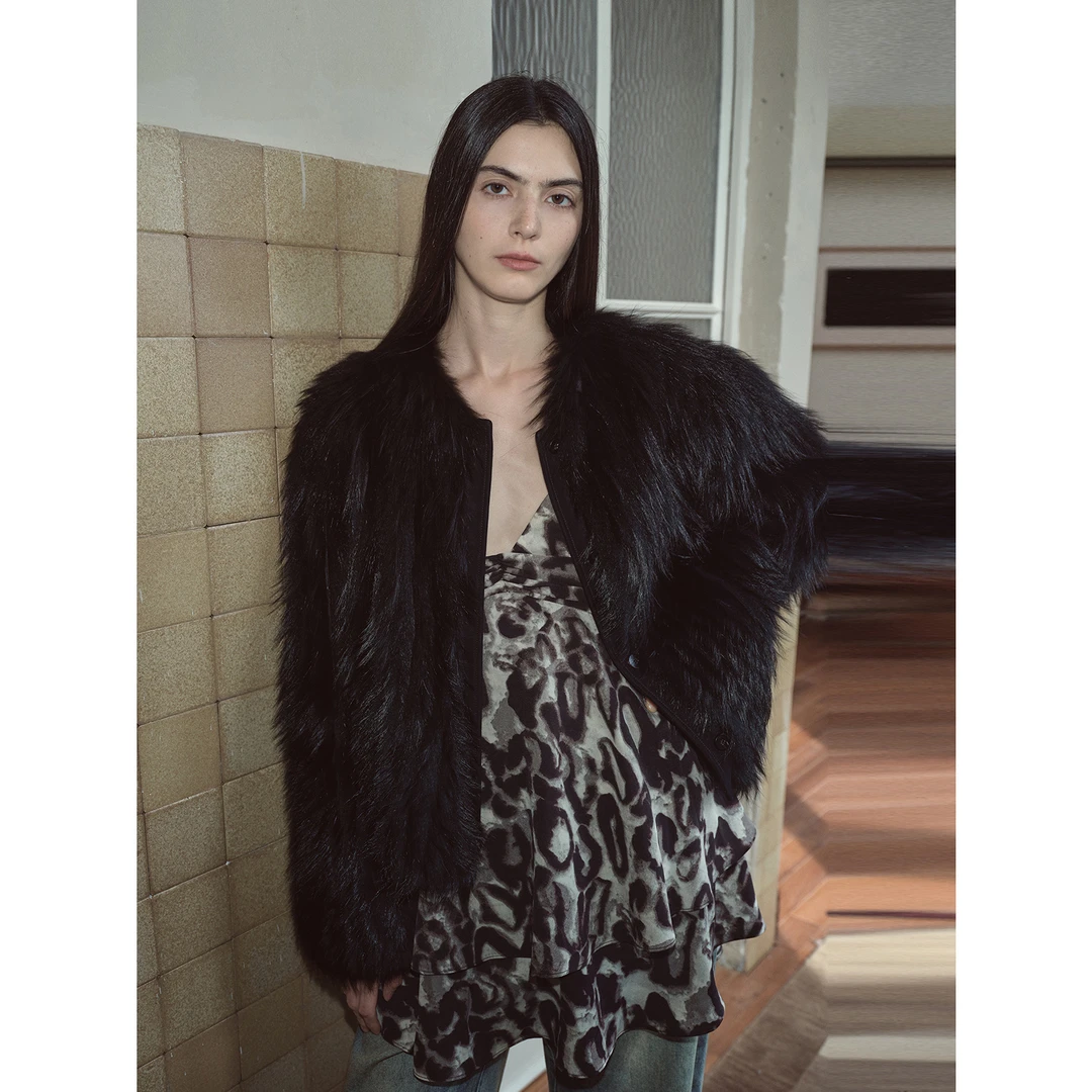 付智恩 摩登情调 进口sagafurs狐狸毛大衣竖车条显瘦皮草外套女冬