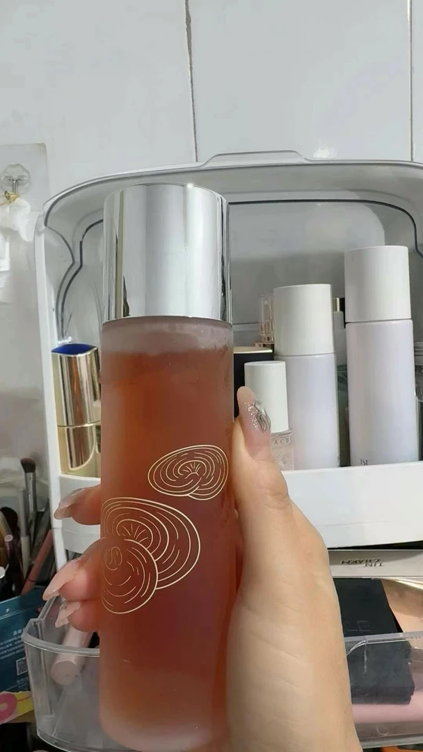 灵芝水秘润微精华水补水改善纹纹k糖黄提亮水嫩肌净澈灵芝水护肤