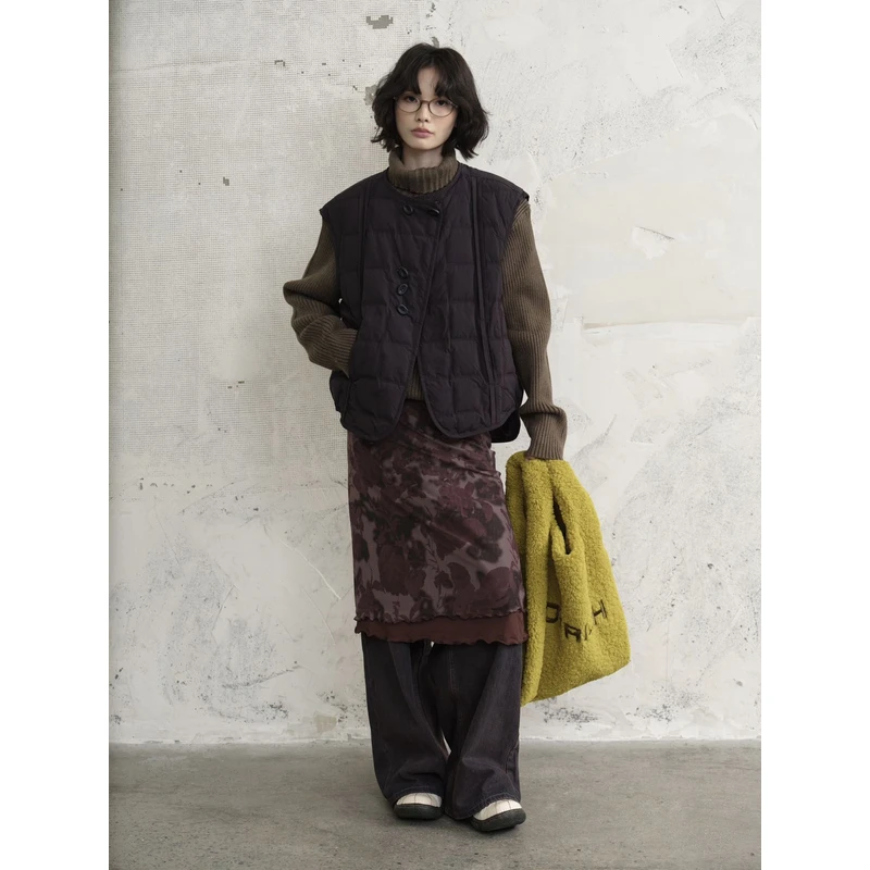 N2024冬季轻薄休闲女装短款羽绒马甲外套7595