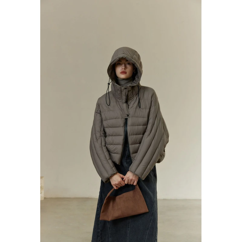 N2024冬季女装轻薄款户外休闲蝙蝠袖连帽短款羽绒服外套7666