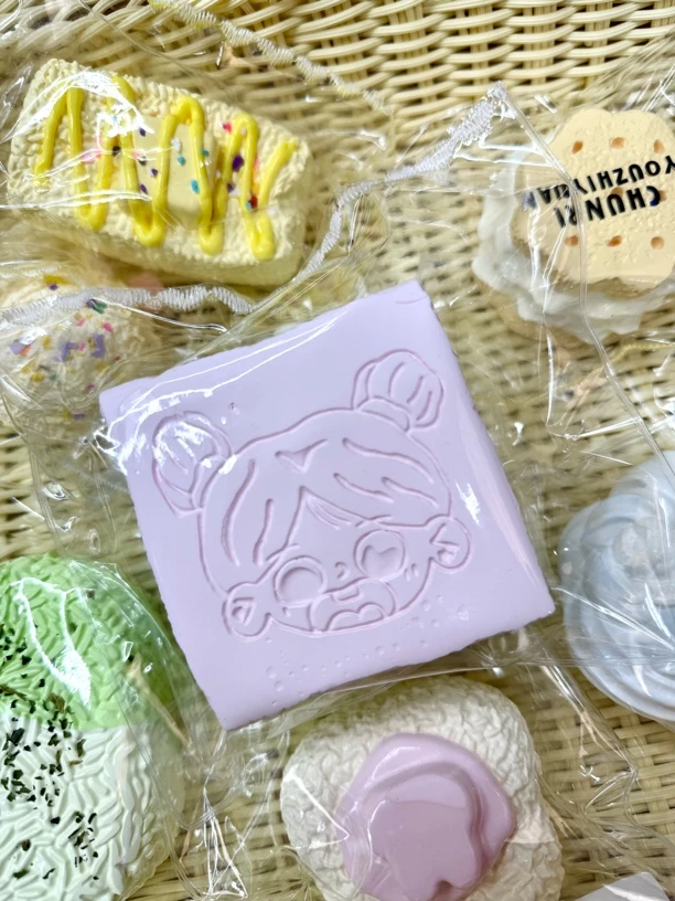 春日少女捏捏解压玩具纯手工制作默认微瑕