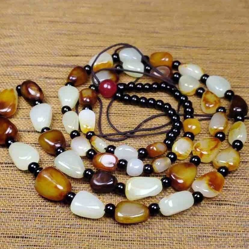 新疆和田玉白玉枣红皮项链挂绳男女款白玉随形吊坠绳多样性发货