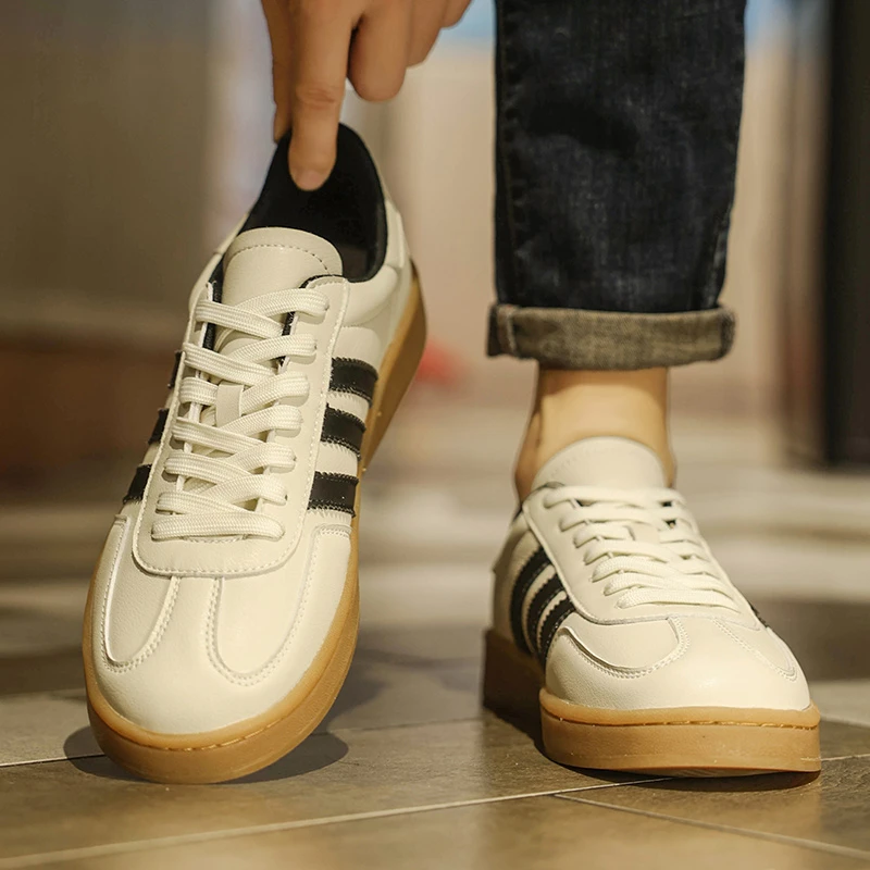 秋季男鞋2023年新款高级感休闲板鞋男款百搭运动德训软底小白潮鞋