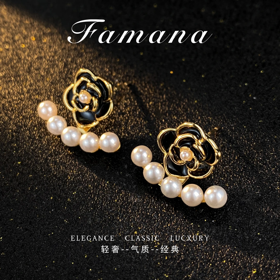 法★Camellia 小香风山茶花哑光耳钉【925银针 两戴】