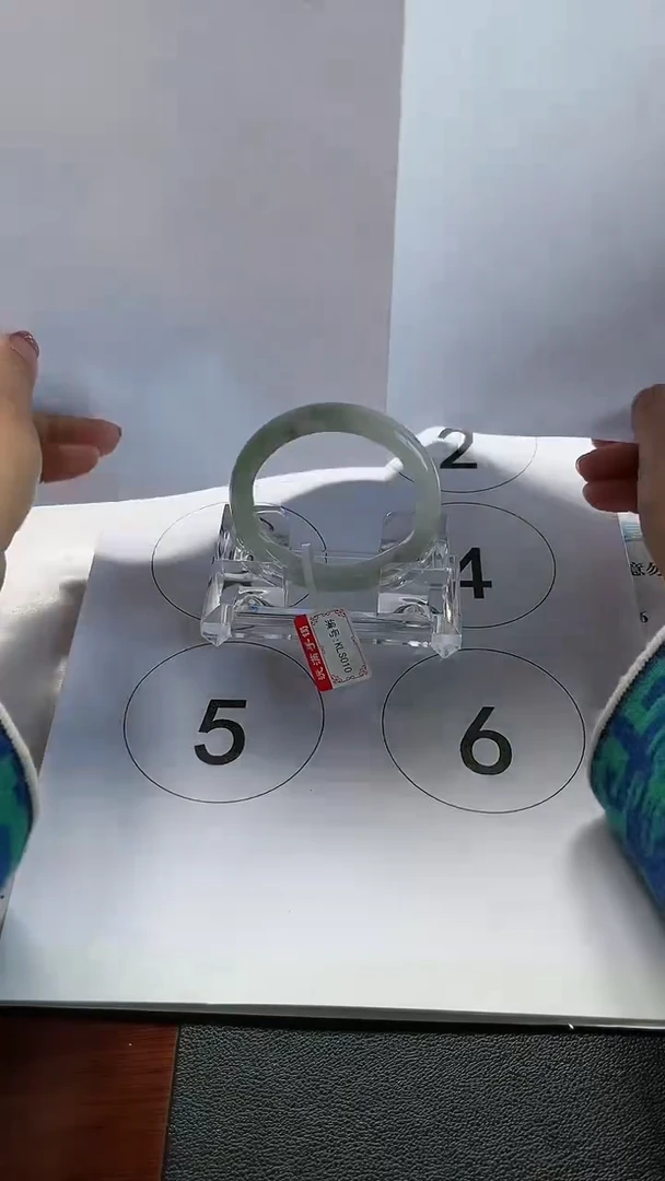 【闪购商品】石英质玉手镯未镶嵌多样性