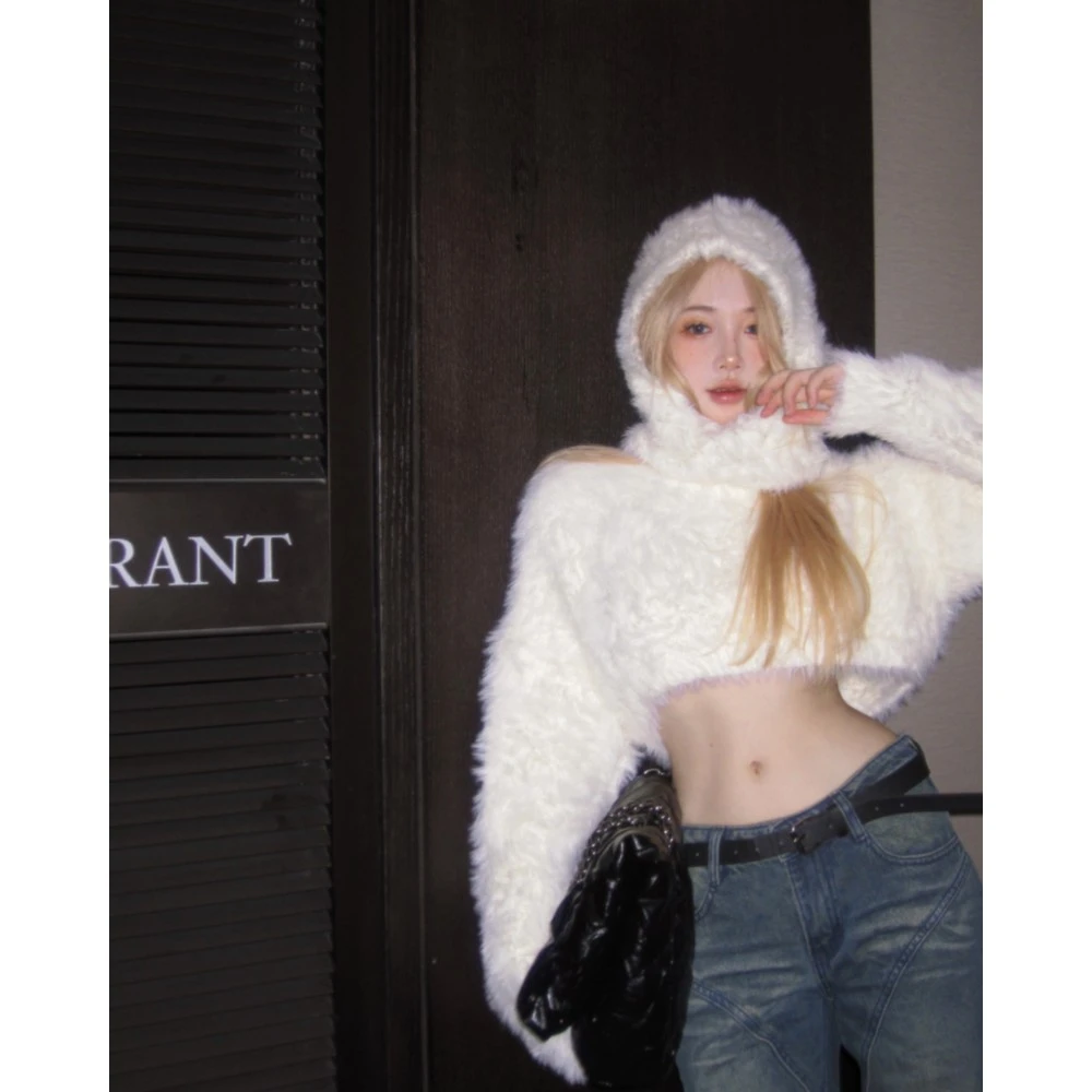 辣妹风短款毛衣女秋冬白色毛绒绒连帽针织衫宽松百搭长袖软糯上衣