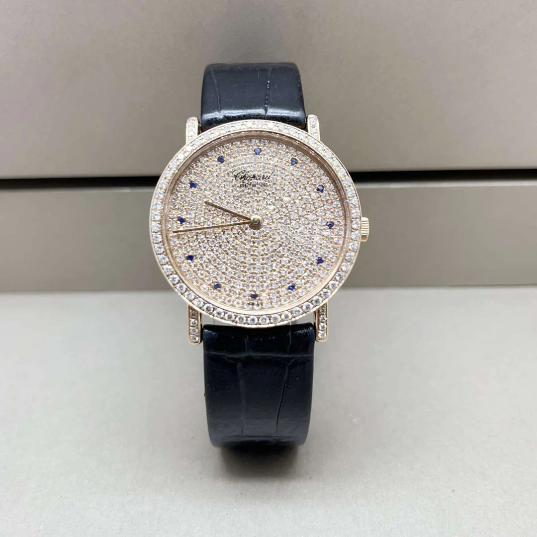 95新 Chopard/萧邦 33.5mm/18k金/后钻/手动机械女表