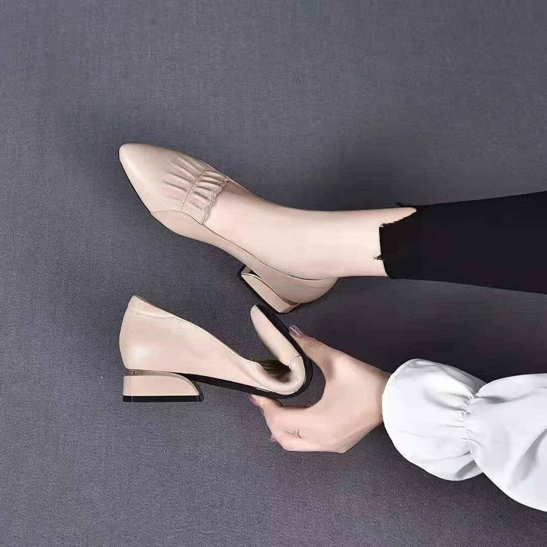 2025春季尖头浅口中跟单鞋时尚休闲百搭软底单鞋低跟粗跟妈妈鞋