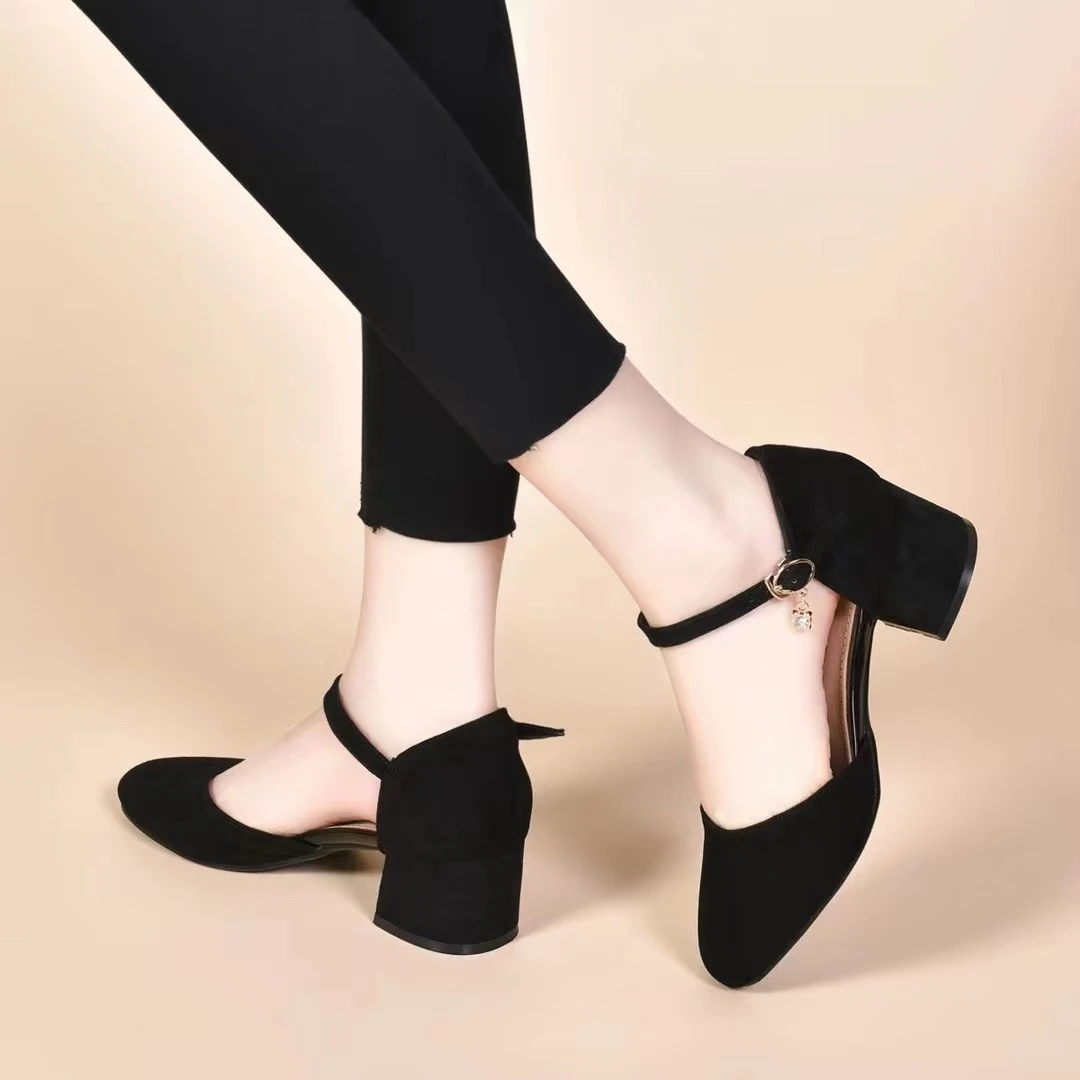 一字带高跟夏季粗跟凉鞋磨砂皮时尚百搭单鞋女中跟软底黑色小单鞋