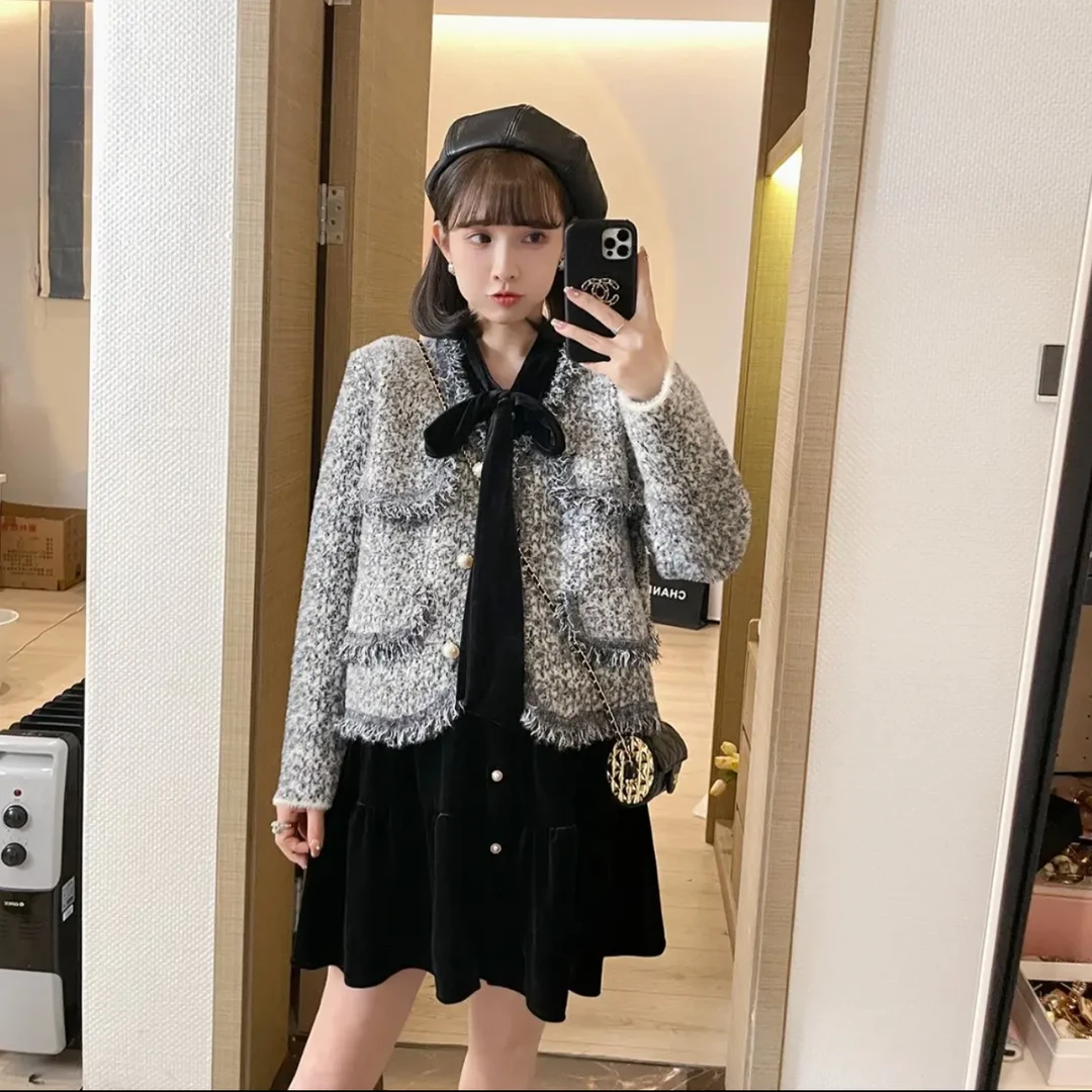 孕妇秋冬装2023新款连衣裙外套开衫秋冬两件套小香丝绒小个子套装