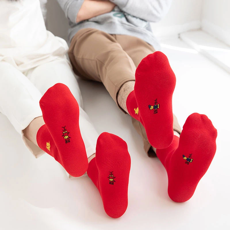 本命年红色袜子男女款纯棉刺绣棉袜秋冬天中筒袜蛇年大红袜新年袜