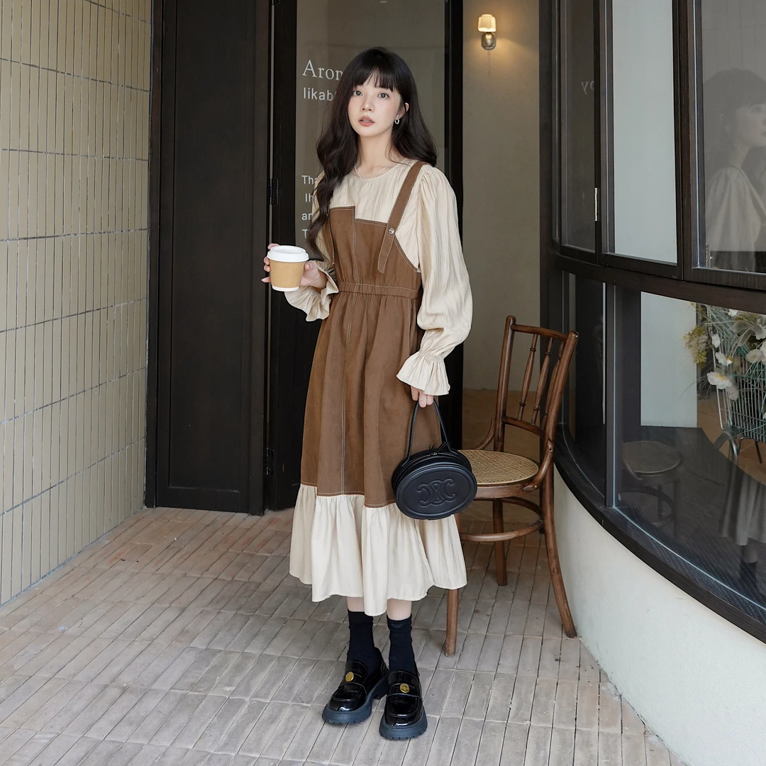 初秋韩系设计感连衣裙2025新款小个子假两件雅丹风收腰显瘦a字裙