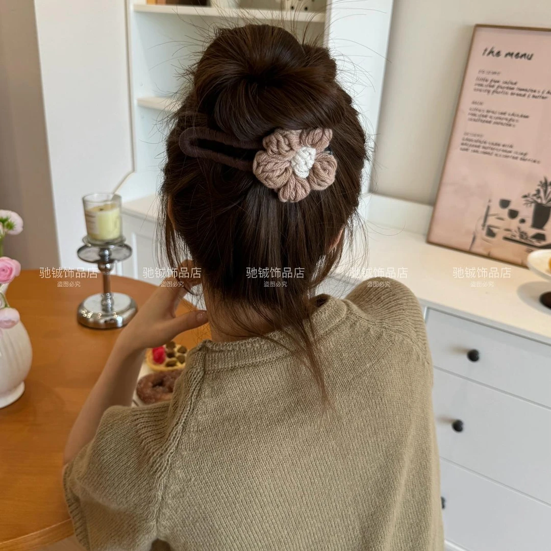 慵懒奶咖～毛线花朵鸭嘴夹秋冬针织花朵发夹温柔气质后脑勺发饰