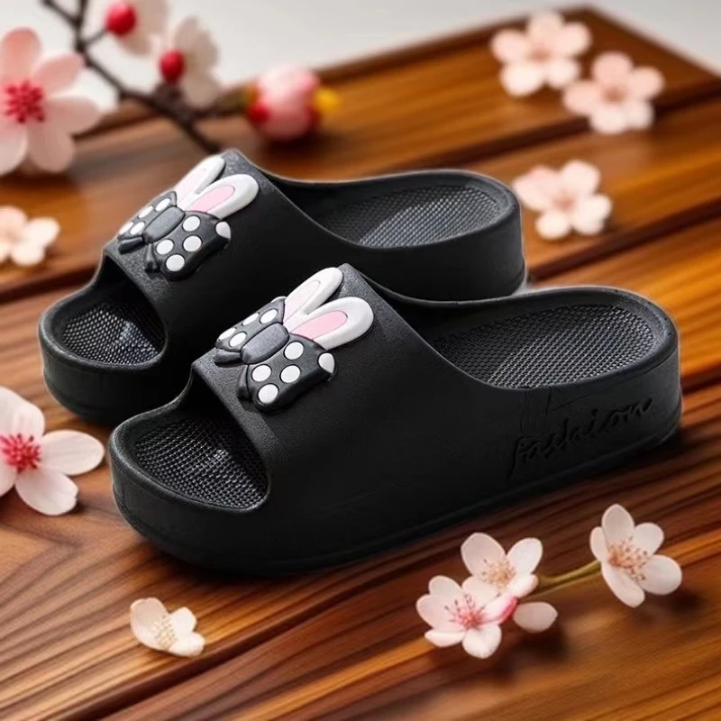 夏季网红外穿时尚女士凉拖鞋居家软底舒适浴室防滑松糕学生厚底女