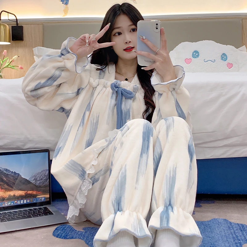 班奈悦！品牌专柜~秋冬新款加绒加厚款长袖保暖甜美家居睡衣服套装