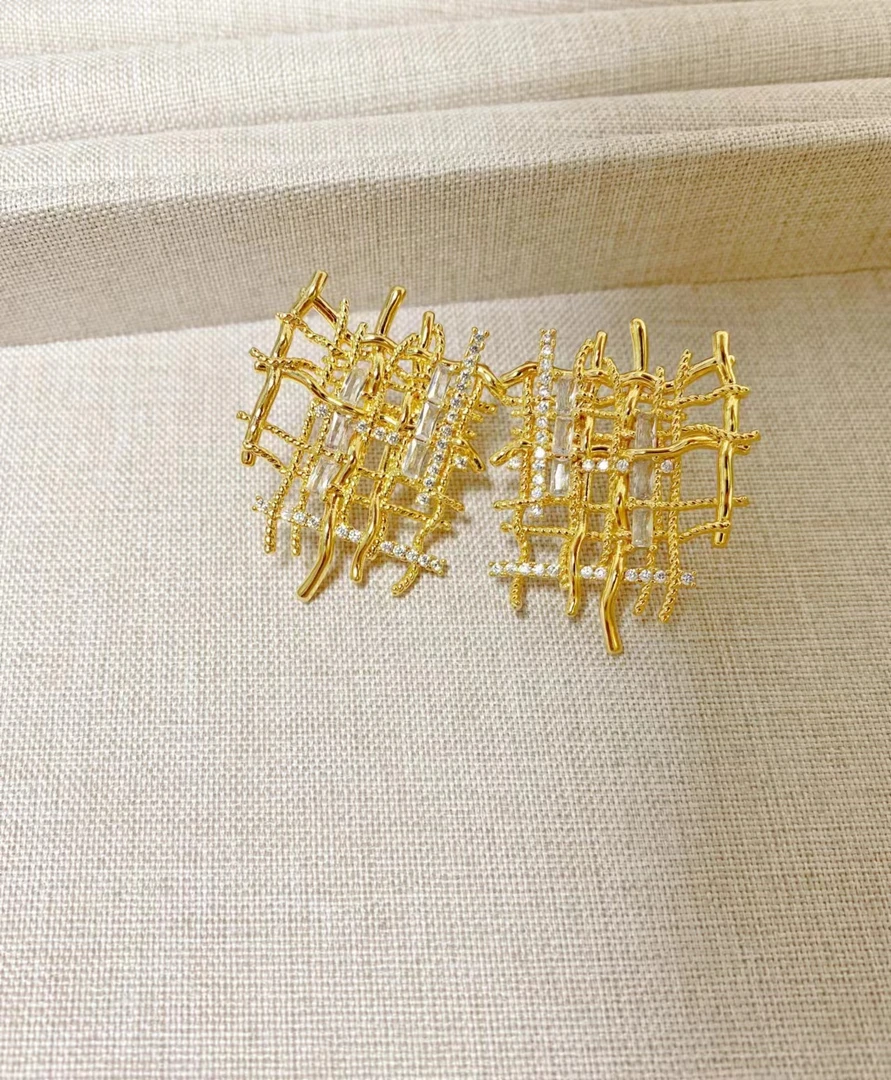 铜合金耳饰 a541欧美个性小众设计编织锆石夸张高级感耳钉