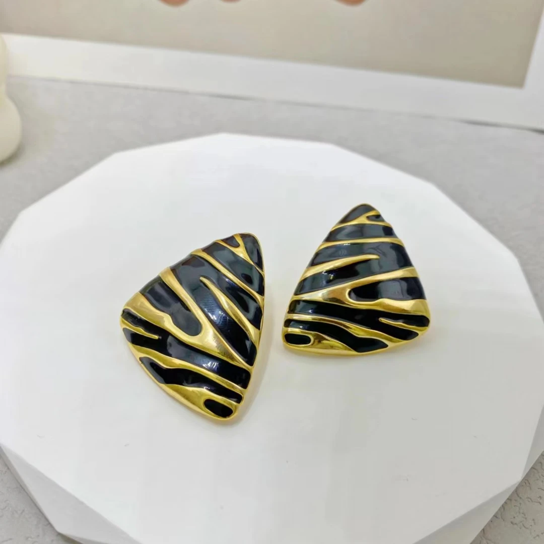 铜合金耳饰 a349戚薇同款复古斑马几何欧美个性黑金色耳钉项链