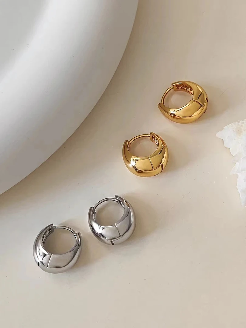 铜合金耳饰 a448白百合同款高级感冷淡风水滴气质百搭小耳扣