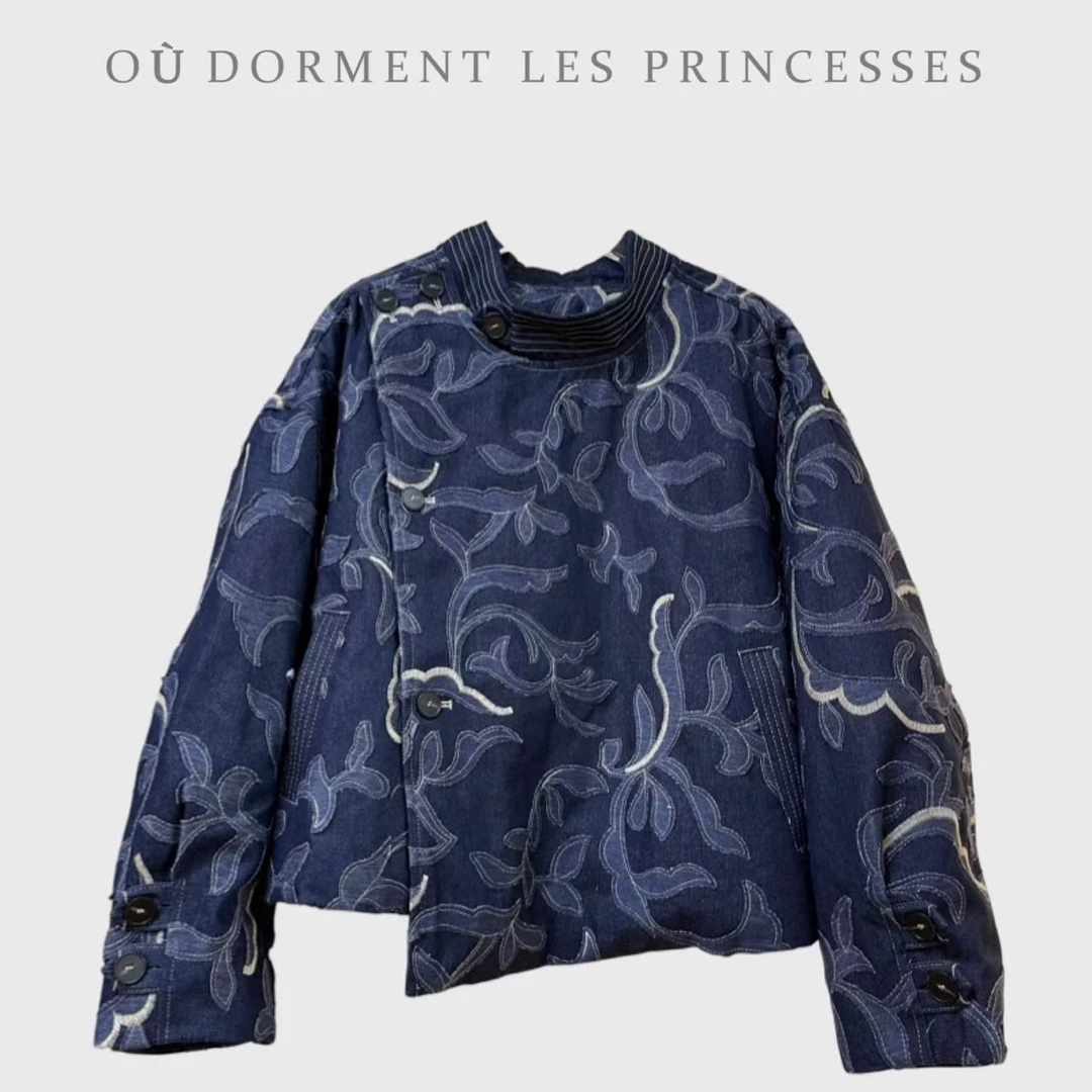 Fen姐｜【屿诗蓝暮】重工定制剪花刺绣白鸭绒立领侧扣牛仔外套241404