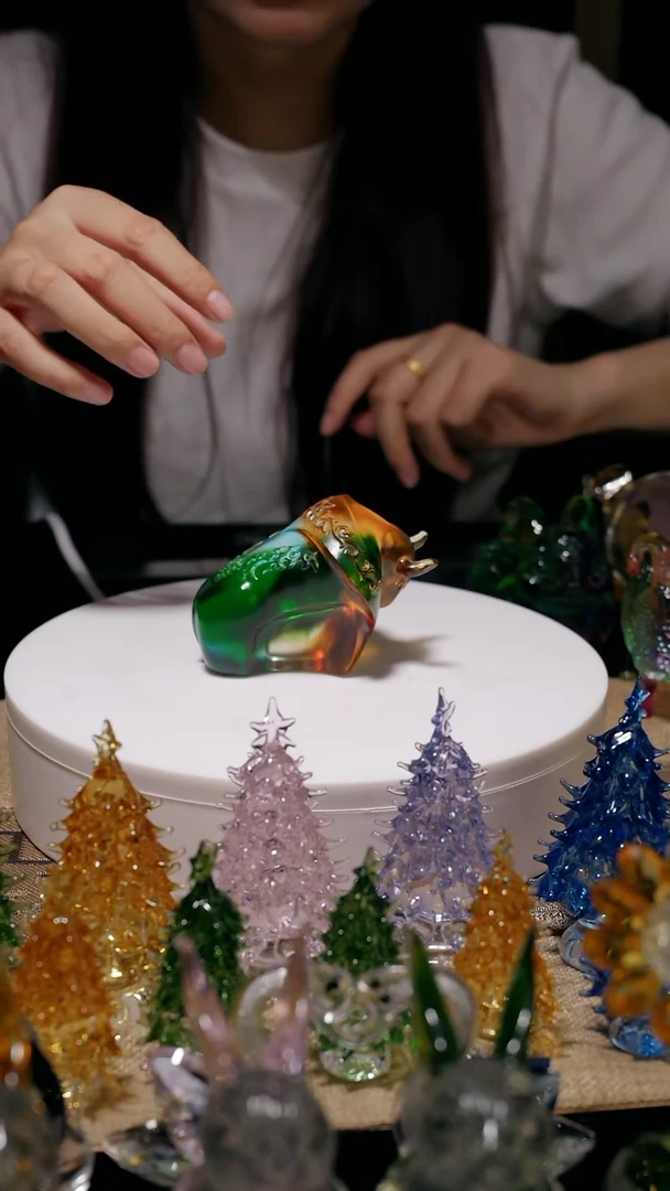【闪购商品】古法琉璃情谊绵绵牛摆件