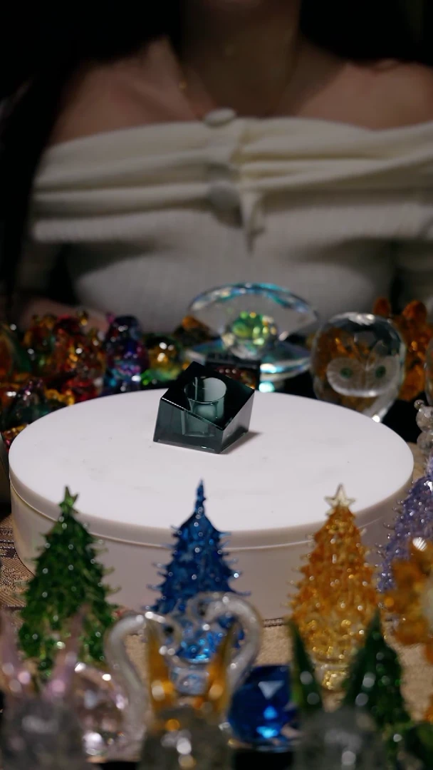 【闪购商品】水晶墨绿色笔筒两件摆件